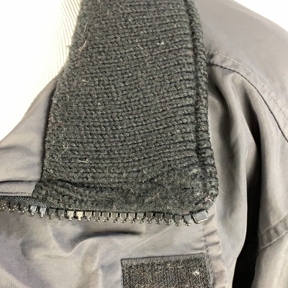 Men’s Eddie Bauer Quilted Waterproof Coat - Picture 6 of 12